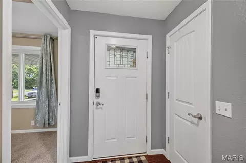 Entry Way - 1324 Highway O, Rolla, MO 65401 photo 4 of 6