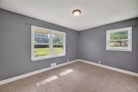 Bedroom - 1324 Highway O, Rolla, MO 65401 photo 5 of 7