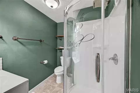 Bath - 1324 Highway O, Rolla, MO 65401 photo 1 of 5