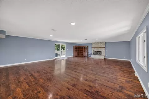 Living - 1324 Highway O, Rolla, MO 65401 photo 5 of 5