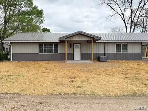 211 Maple St, Pilot Knob, MO 63663