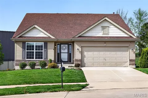 38 Wisdom Ct, Lake Saint Louis, MO 63367