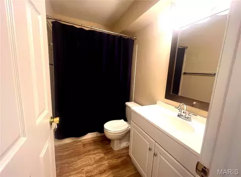 Bath - 1111 Pocono Trl #A, Ballwin, MO 63021 photo 1 of 2
