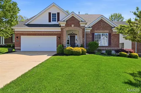 12638 Jane Denny Ln, Saint Louis, MO 63128