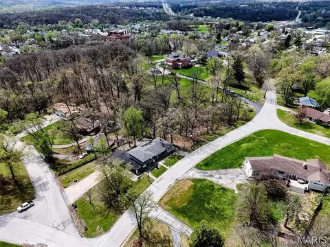 View/Area - 2009 Crescent Dr, Hannibal, MO 63401 photo 1 of 2