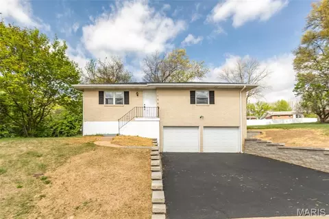 11565 Mehl Ave, Florissant, MO 63033