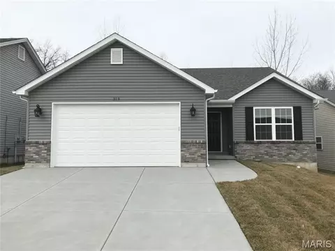 1649 Flagstaff Dr, Festus, MO 63028