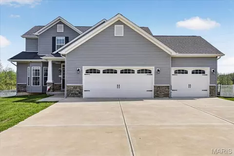 10 Caboose Ct, Troy, MO 63379