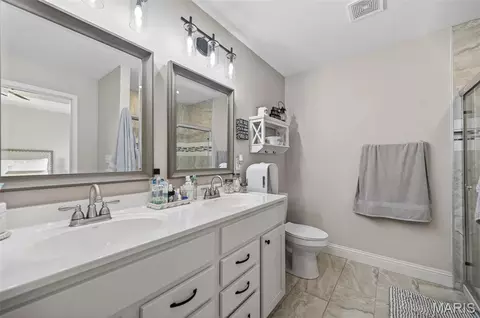 Bath - 191 Ridgeview Dr, Saint Robert, MO 65584 photo 1 of 3