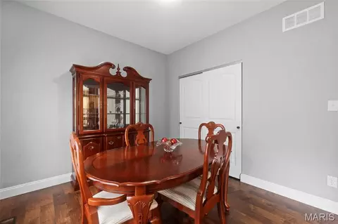 Dining - 3085 Flucom Rd, De Soto, MO 63020 photo 4 of 4