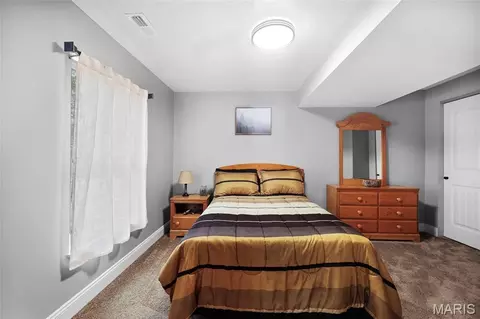 Bedroom - 3085 Flucom Rd, De Soto, MO 63020 photo 7 of 8
