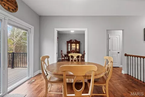 Dining - 3085 Flucom Rd, De Soto, MO 63020 photo 2 of 4