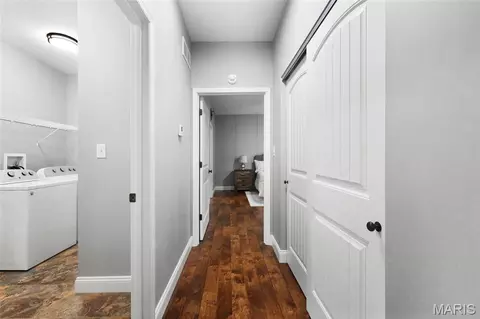 Entry Way - 3085 Flucom Rd, De Soto, MO 63020 photo 4 of 5