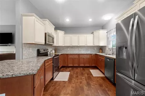 Kitchen - 3085 Flucom Rd, De Soto, MO 63020 photo 2 of 6