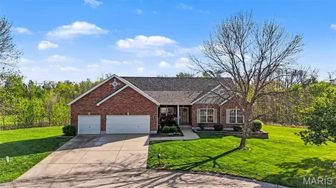 2279 Haverford Dr, Shiloh, IL 62221