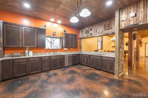 Kitchen - 1020 County Road 532, Jackson, MO 63755 photo 2 of 4