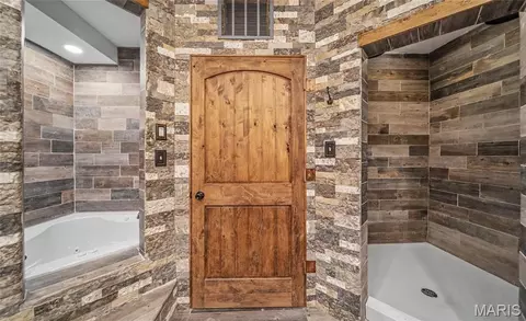 Entry Way - 1020 County Road 532, Jackson, MO 63755 photo 2 of 7