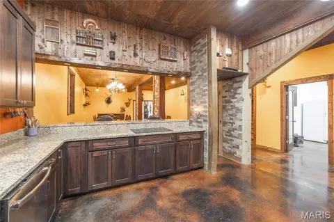 Kitchen - 1020 County Road 532, Jackson, MO 63755 photo 3 of 4