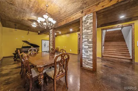 Dining - 1020 County Road 532, Jackson, MO 63755 photo 1 of 1