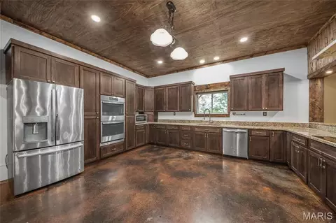 Kitchen - 1020 County Road 532, Jackson, MO 63755 photo 1 of 2