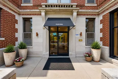 5696 Kingsbury Ave #102, Saint Louis, MO 63112