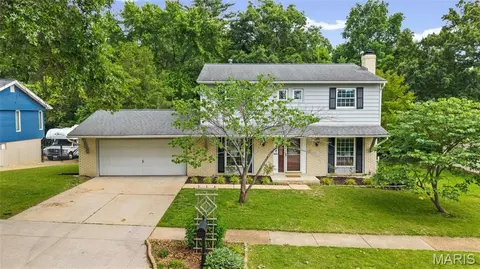 4756 Laketon Ct, Saint Louis, MO 63128