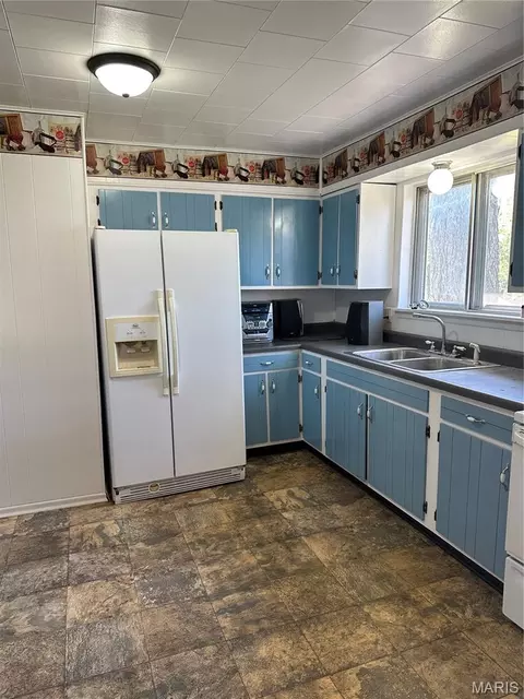 Kitchen - 403 E 2nd St, Salem, MO 65560 photo 1 of 5