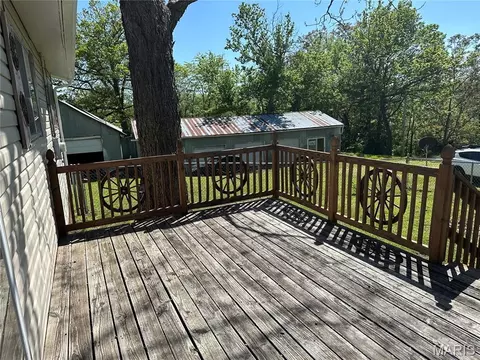 Exterior - 403 E 2nd St, Salem, MO 65560 photo 2 of 17