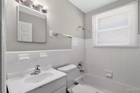 Bath - 117 Bayview Dr, Ferguson, MO 63135 photo 1 of 1