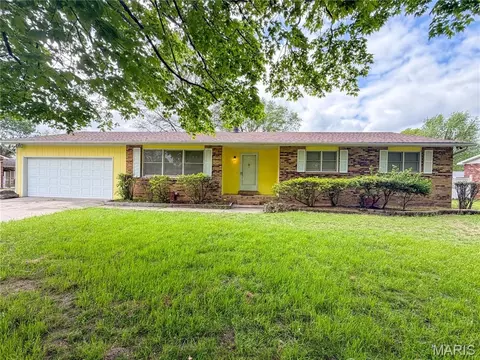 903 Glenn Dr, Sikeston, MO 63801