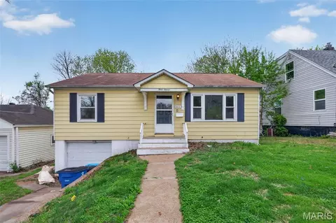 311 Superior Dr, Saint Louis, MO 63135
