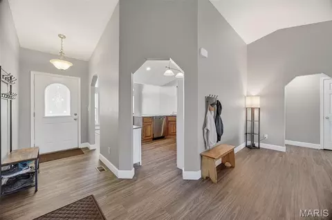 Entry Way - 115 Saw Mill Rd, Saint Robert, MO 65584 photo 1 of 5