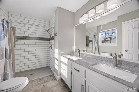 Bath - 115 Saw Mill Rd, Saint Robert, MO 65584 photo 1 of 5