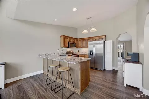 Kitchen - 115 Saw Mill Rd, Saint Robert, MO 65584 photo 4 of 4