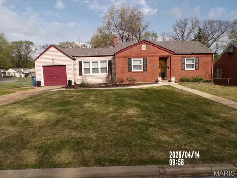 6783 Kenwood Dr, Northwoods, MO 63121