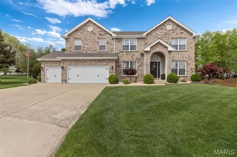 13 Macleod Ct, Dardenne Prairie, MO 63368