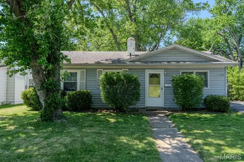 2725 Birch Ave, Granite City, IL 62040