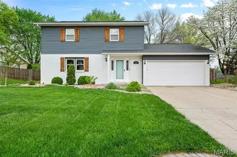 1004 Andra Dr, Maryville, IL 62062
