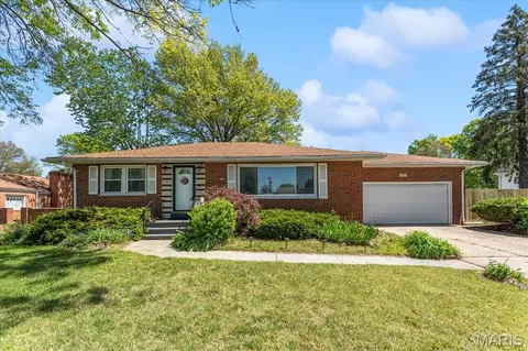 4028 Maryville Rd, Granite City, IL 62040