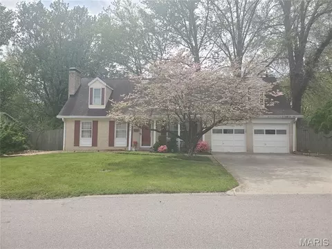 217 Gettysburg Rd, Belleville, IL 62226