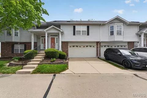 2028 Belltower Dr, Saint Peters, MO 63376