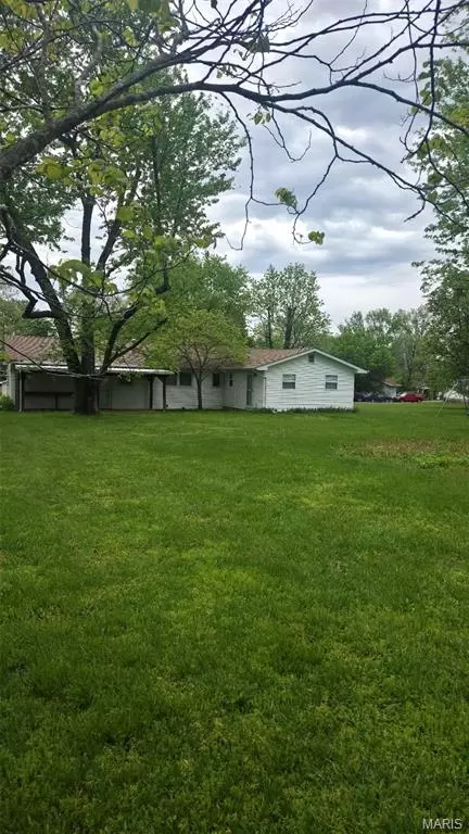 Exterior - 383 Vernon St, Sullivan, MO 63080 photo 3 of 4