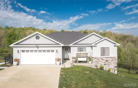 208 Ridgeview Dr, Saint Robert, MO 65584