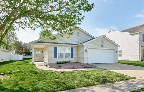 359 Falling Leaf Way, Mascoutah, IL 62258