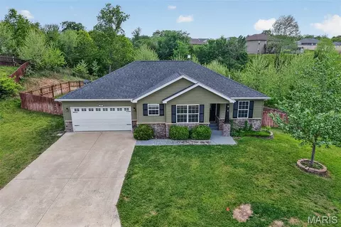 106 Iron Ct, Saint Robert, MO 65584