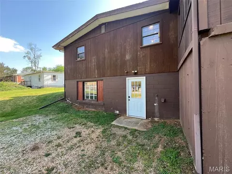 Exterior - 711 Nicholson Dr, Potosi, MO 63664 photo 7 of 11
