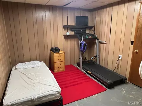 Bedroom - 711 Nicholson Dr, Potosi, MO 63664 photo 7 of 7