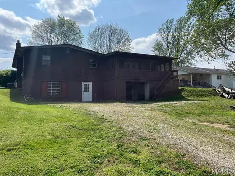 Exterior - 711 Nicholson Dr, Potosi, MO 63664 photo 9 of 11