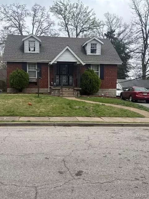 3718 Lawler Dr, Saint Louis, MO 63121