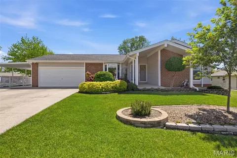 2009 Brutus Ct, Fenton, MO 63026